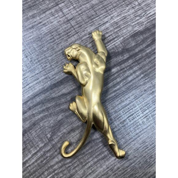 Large Vintage JJ Jonette 1988 Climbing Panther 4.25” Brooch Pin Matte Gold Tone - Picture 2 of 12